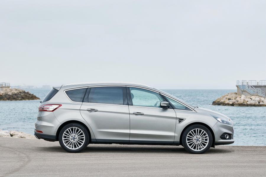  Ford S-Max 2015 года  (фото 8 из 30)